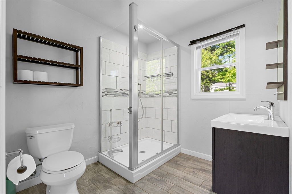 9 Rhodes Street Billerica, MA 01821 - Photo 16 of 33