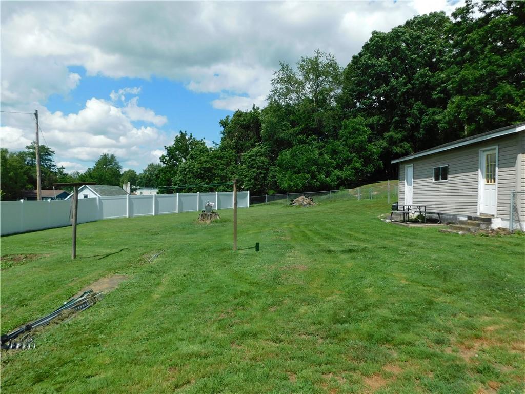 39 May Street Fairchance, PA 15436 - Photo 5 of 22