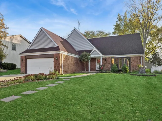 $595,000 | 122 Encina Drive, Naperville, IL 60540