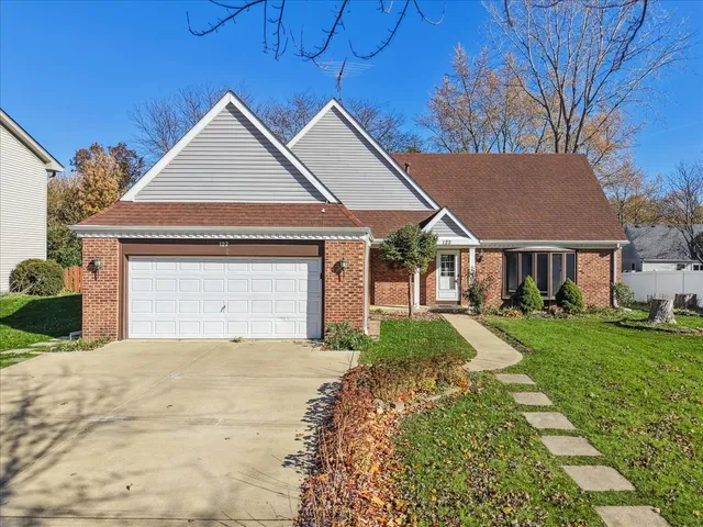 $595,000 | 122 Encina Drive, Naperville, IL 60540
