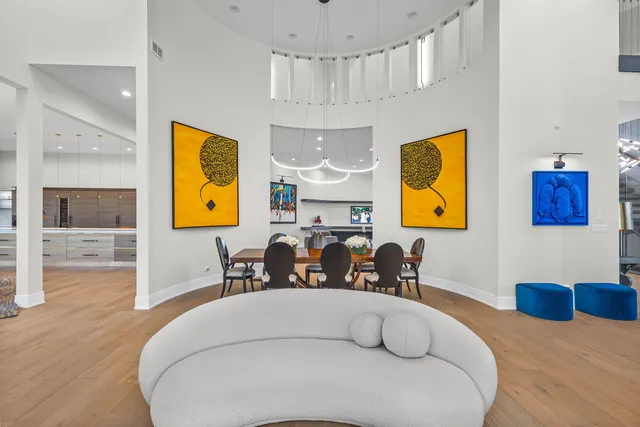 $2,699,000 | 2110 Pfingsten Road, Northbrook, IL 60062