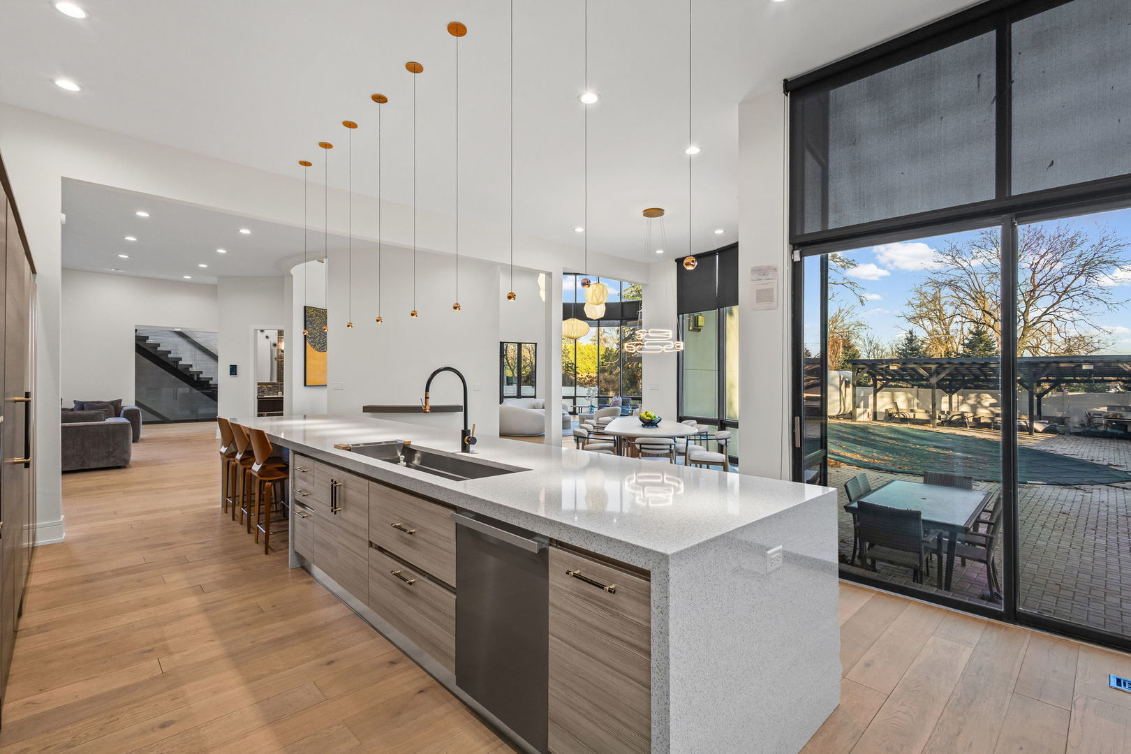 2110 Pfingsten Road Northbrook, IL 60062 - Photo 12 of 56