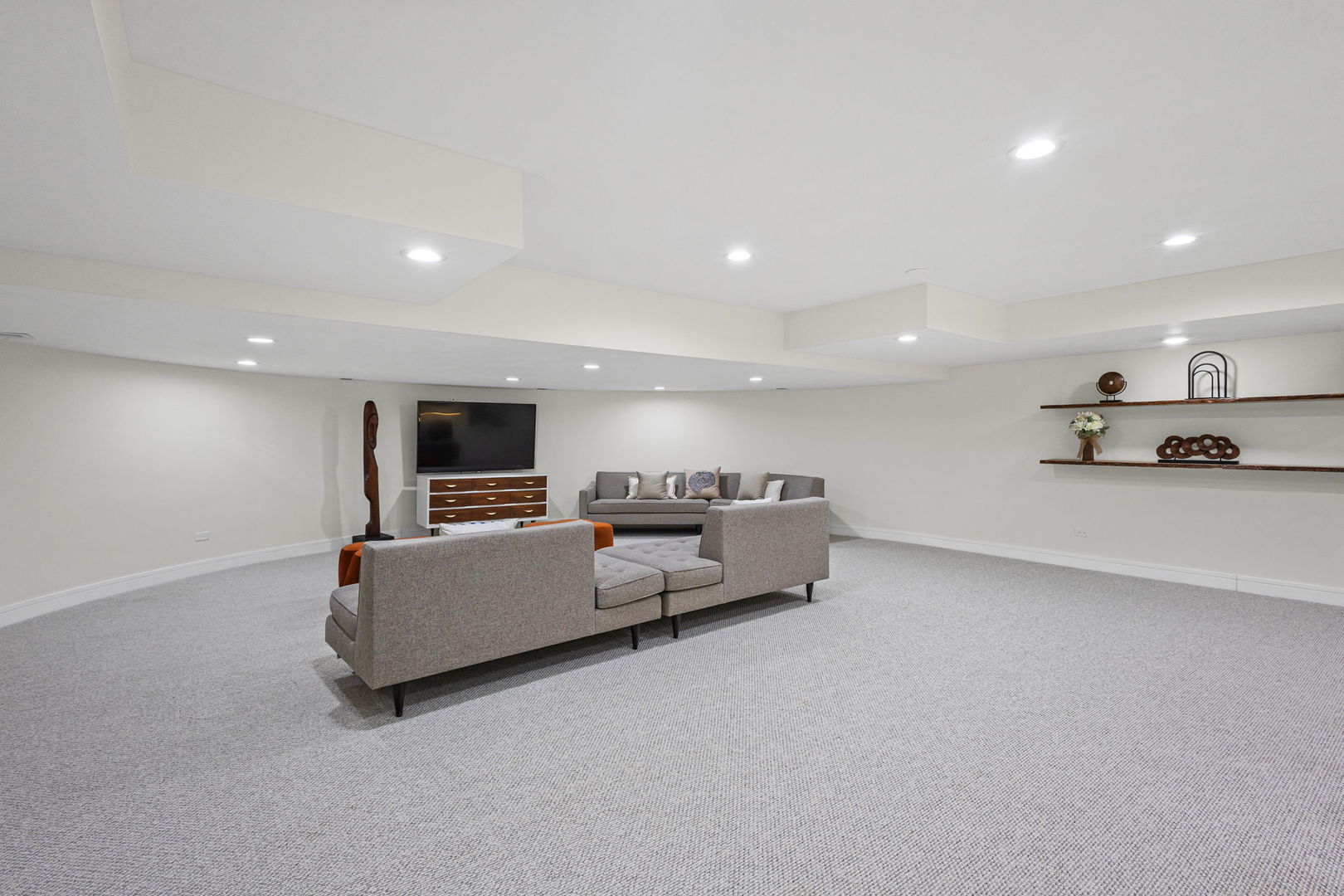 2110 Pfingsten Road Northbrook, IL 60062 - Photo 39 of 56