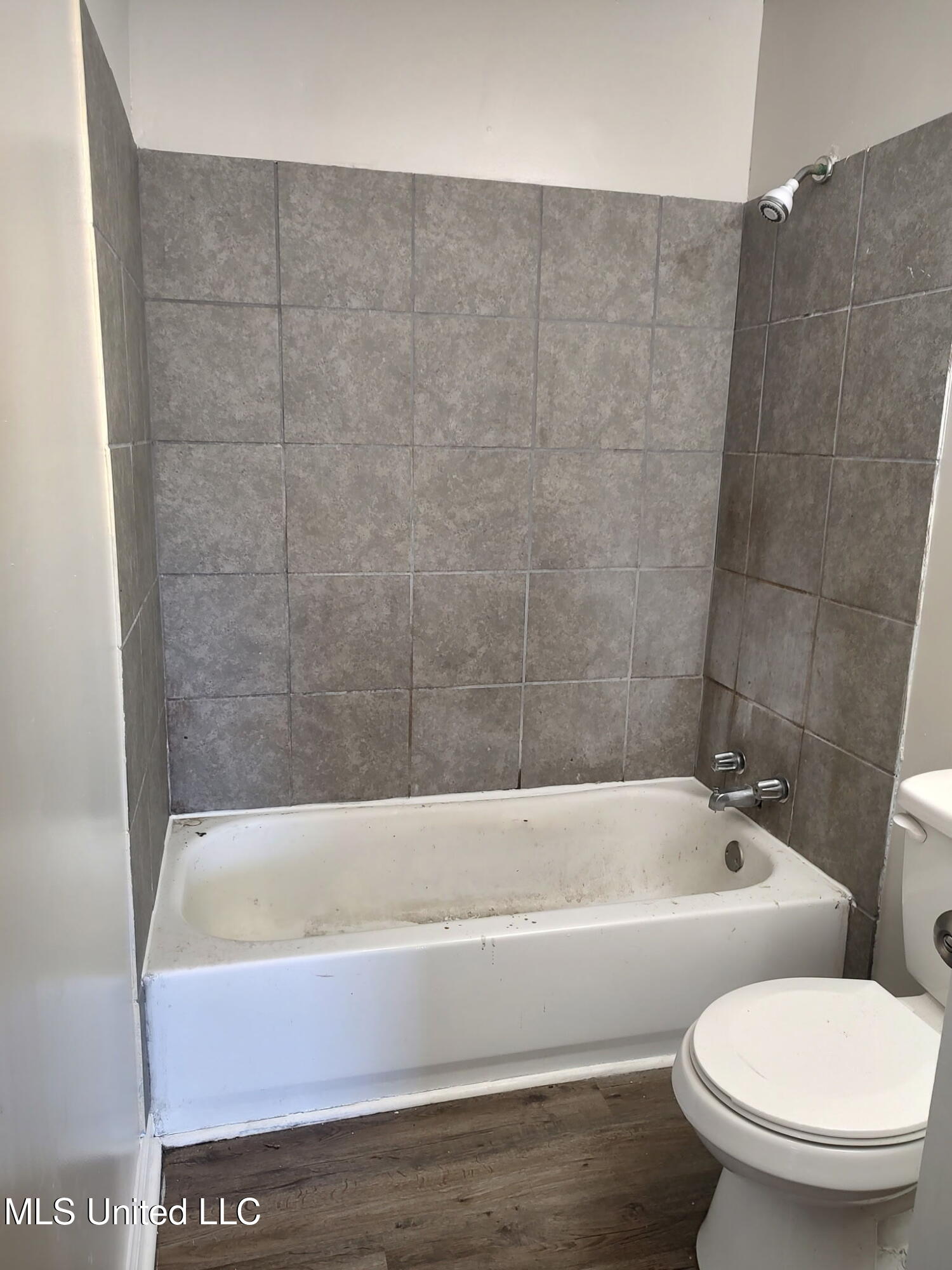 3010 Martin Street Pascagoula, MS 39581 - Photo 15 of 19 2810292569385365358