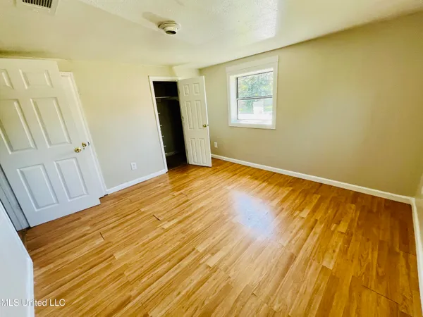 $129,900 | 3010 Martin Street, Pascagoula, MS 39581