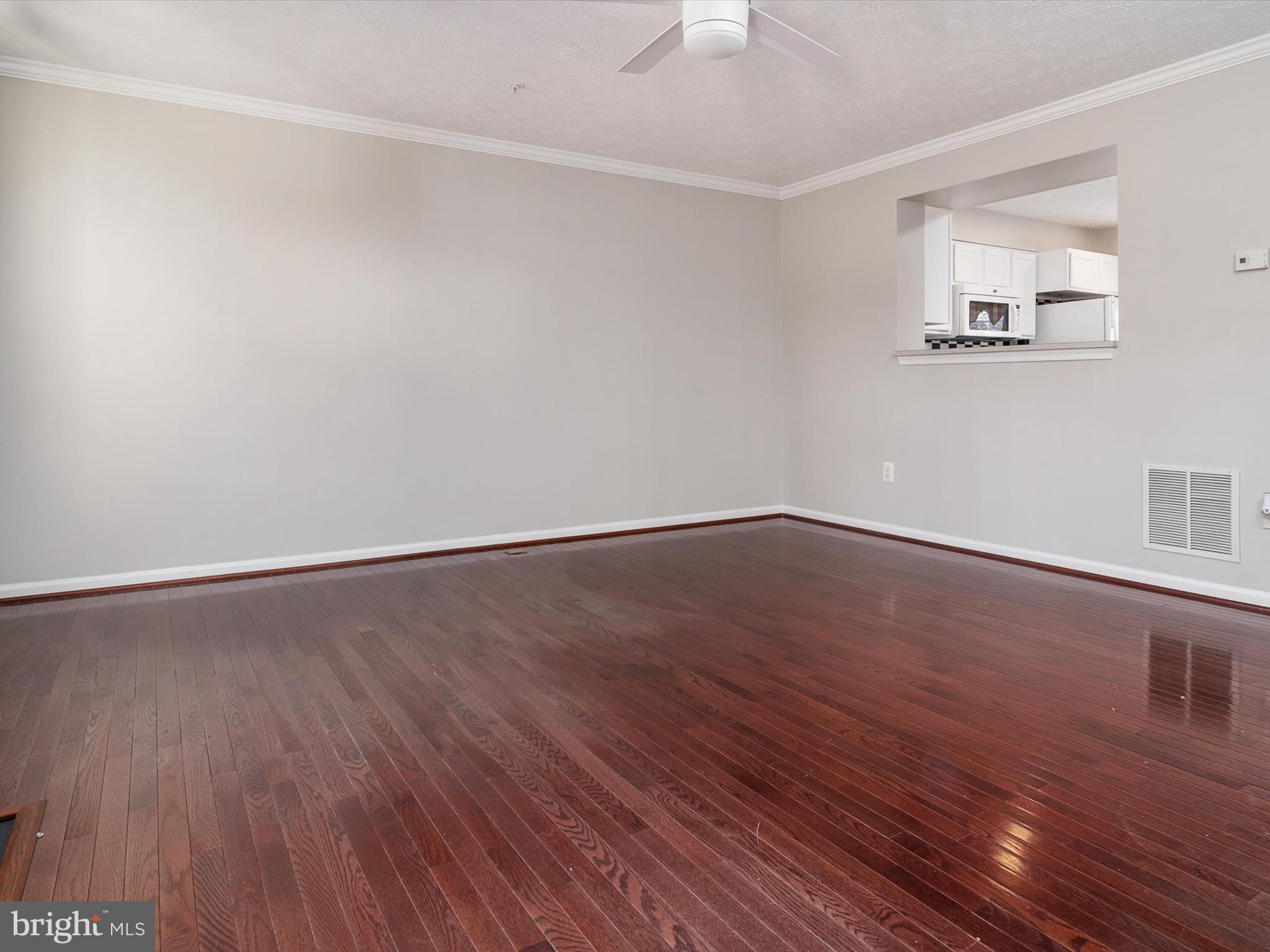 8107 Gray Stone Lane Pasadena, MD 21122 - Photo 12 of 34