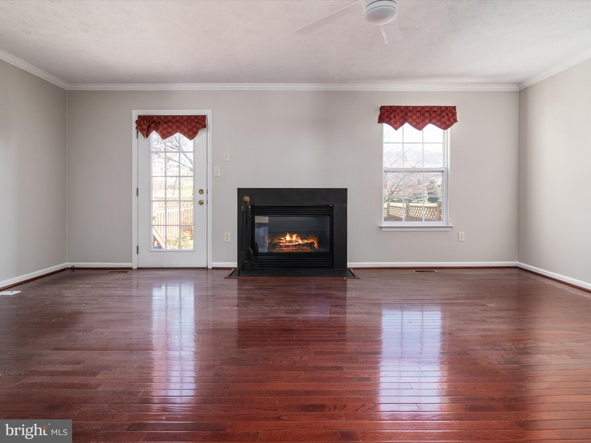 8107 Gray Stone Lane Pasadena, MD 21122 - Photo 9 of 34