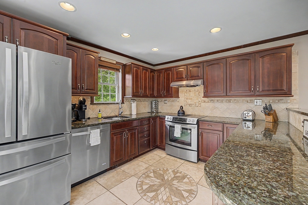 195 Westhampton Road Northampton, MA 01062 - Photo 13 of 34