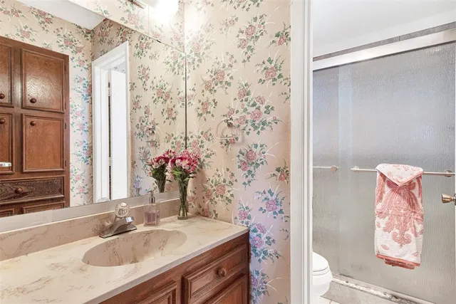 $1,200,000 | 9224 County Road 915, Godley, TX 76044