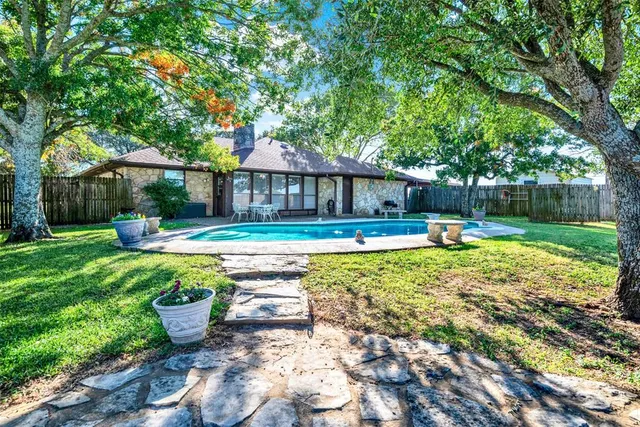 $1,200,000 | 9224 County Road 915, Godley, TX 76044