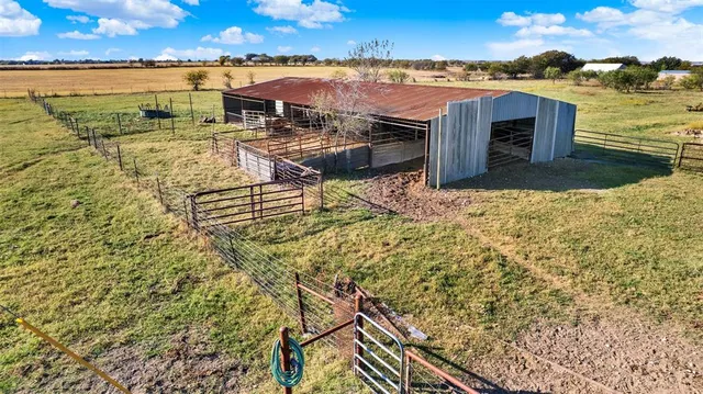 $1,200,000 | 9224 County Road 915, Godley, TX 76044