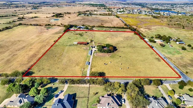 $1,200,000 | 9224 County Road 915, Godley, TX 76044