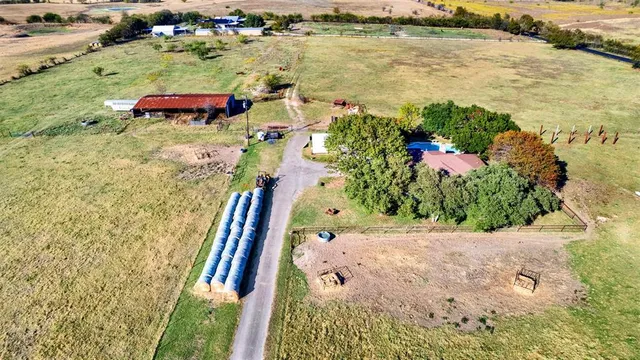 $1,200,000 | 9224 County Road 915, Godley, TX 76044