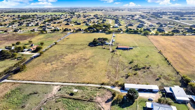 $1,200,000 | 9224 County Road 915, Godley, TX 76044