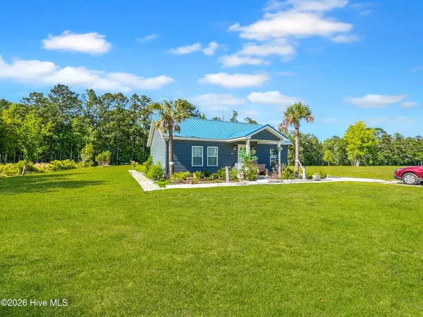 $325,000 | 75 Dora Rosas Lane, Tabor City, NC 28463