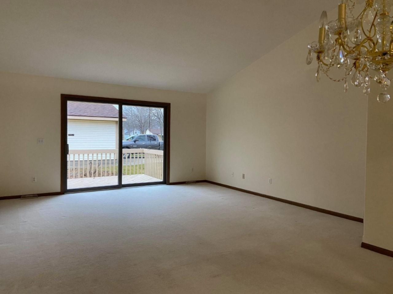 3333 Maple Grove Road Muskegon, MI 49441 - Photo 3 of 14 thumbnail_received_318084115911344