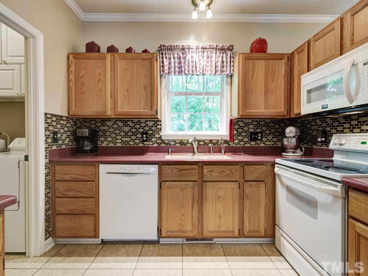 2725 Moorsfield Court Raleigh, NC 27604 - Photo 7 of 30 Gallery Image 7