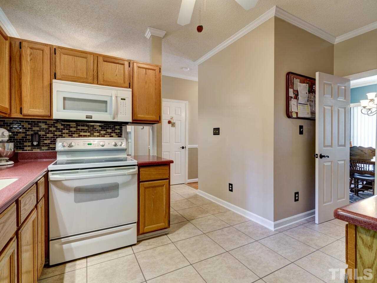 2725 Moorsfield Court Raleigh, NC 27604 - Photo 8 of 30 Gallery Image 8