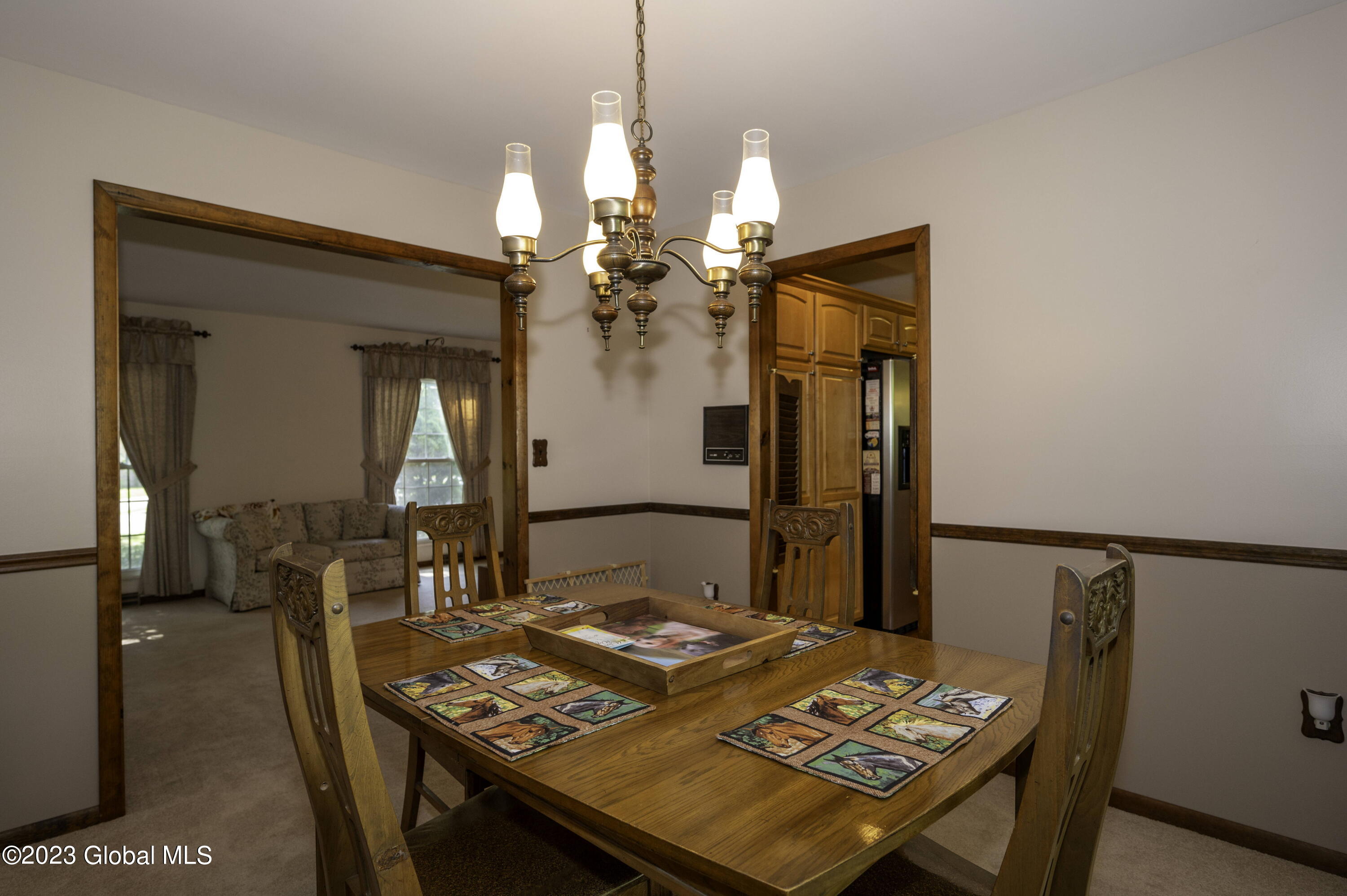 27 Round Table Road Saratoga Springs, NY 12866 - Photo 12 of 47 dining room