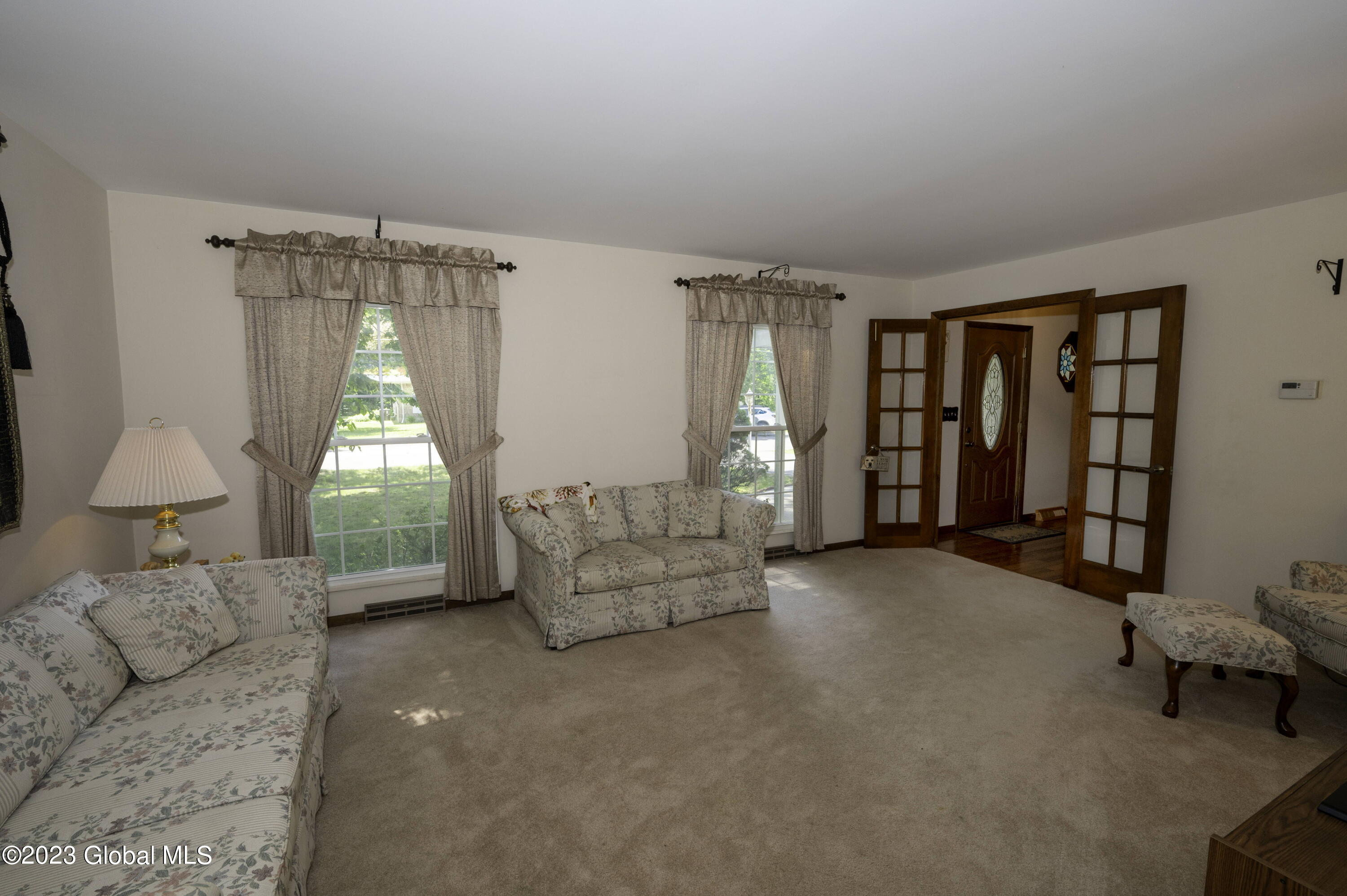 27 Round Table Road Saratoga Springs, NY 12866 - Photo 13 of 47 living room 2