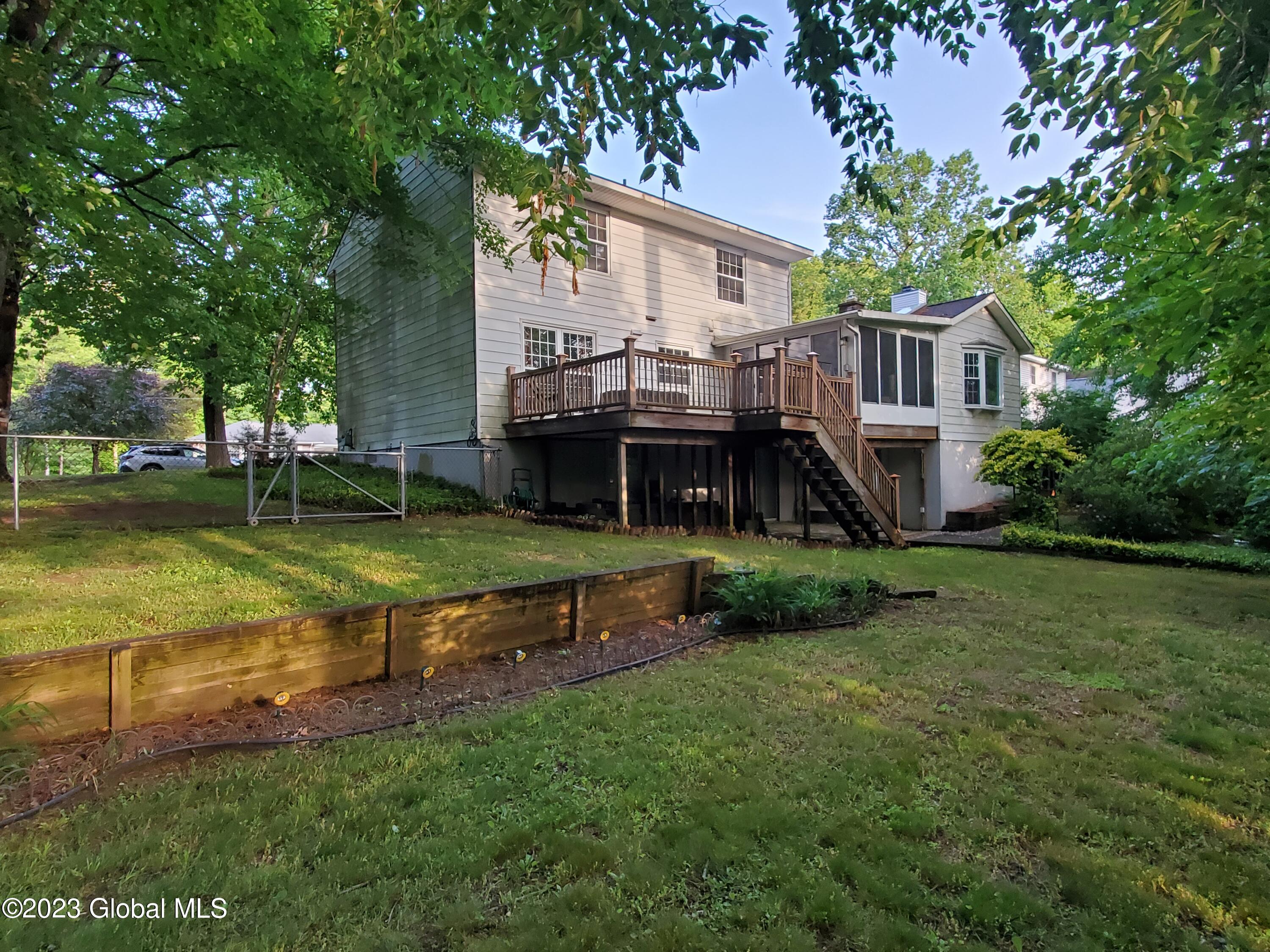 27 Round Table Road Saratoga Springs, NY 12866 - Photo 36 of 47 20230609_190213