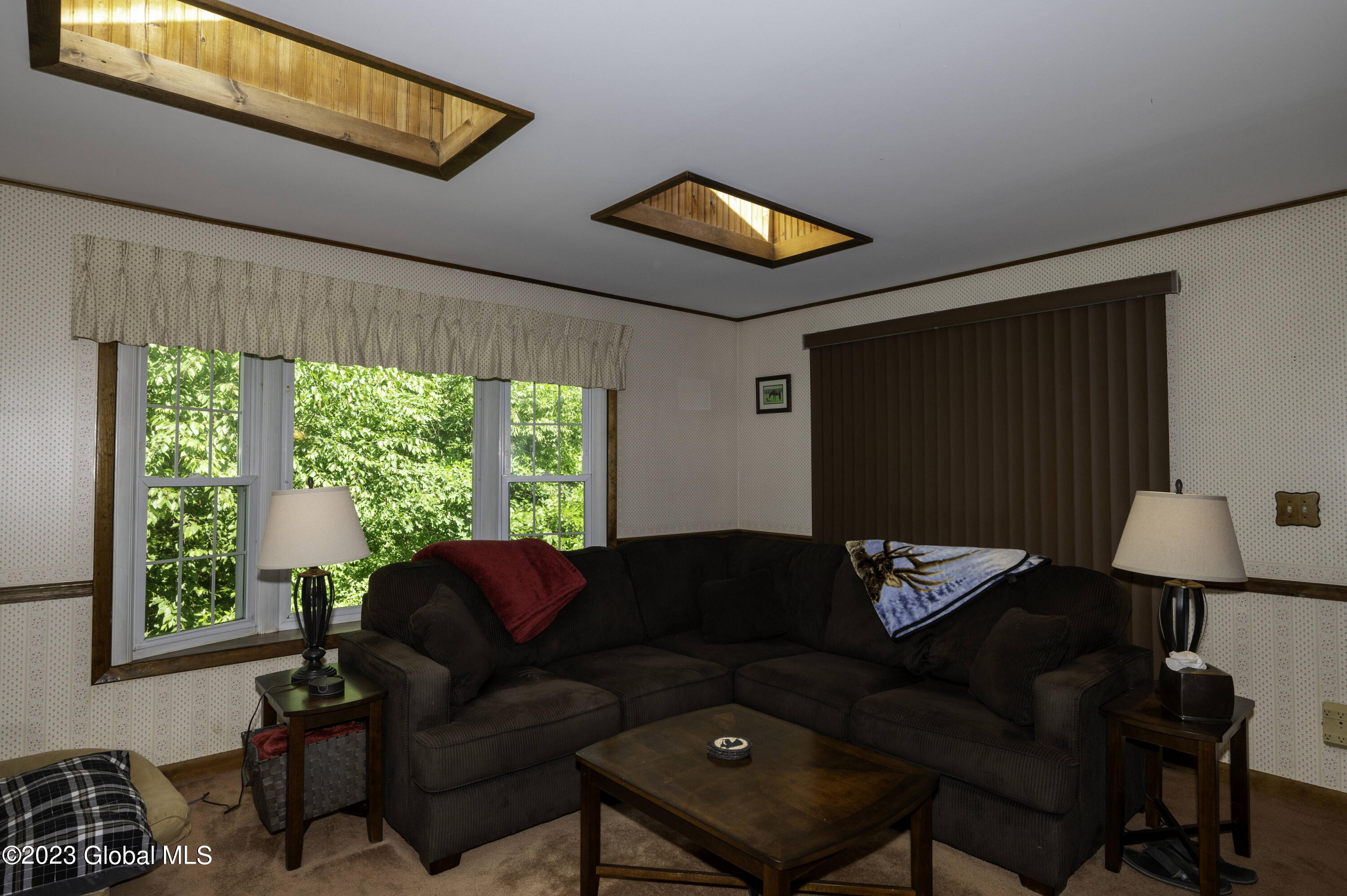 27 Round Table Road Saratoga Springs, NY 12866 - Photo 10 of 47 family room 2
