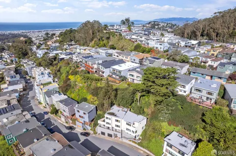 $1,995,000 | 221 Cresta Vista Drive, San Francisco, CA 94127
