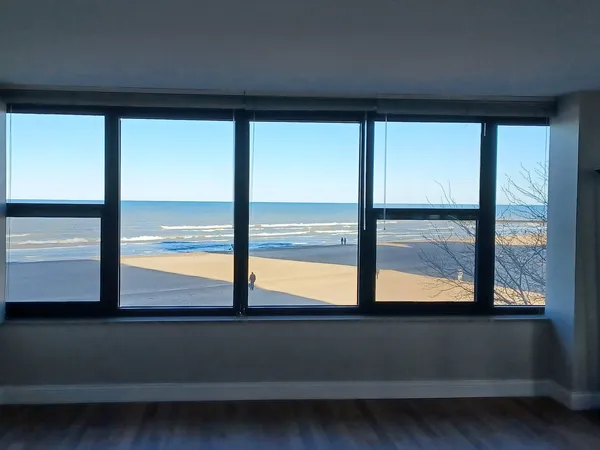 $2,980 | 5801 North Sheridan Road, Unit 3D, Chicago, IL 60660