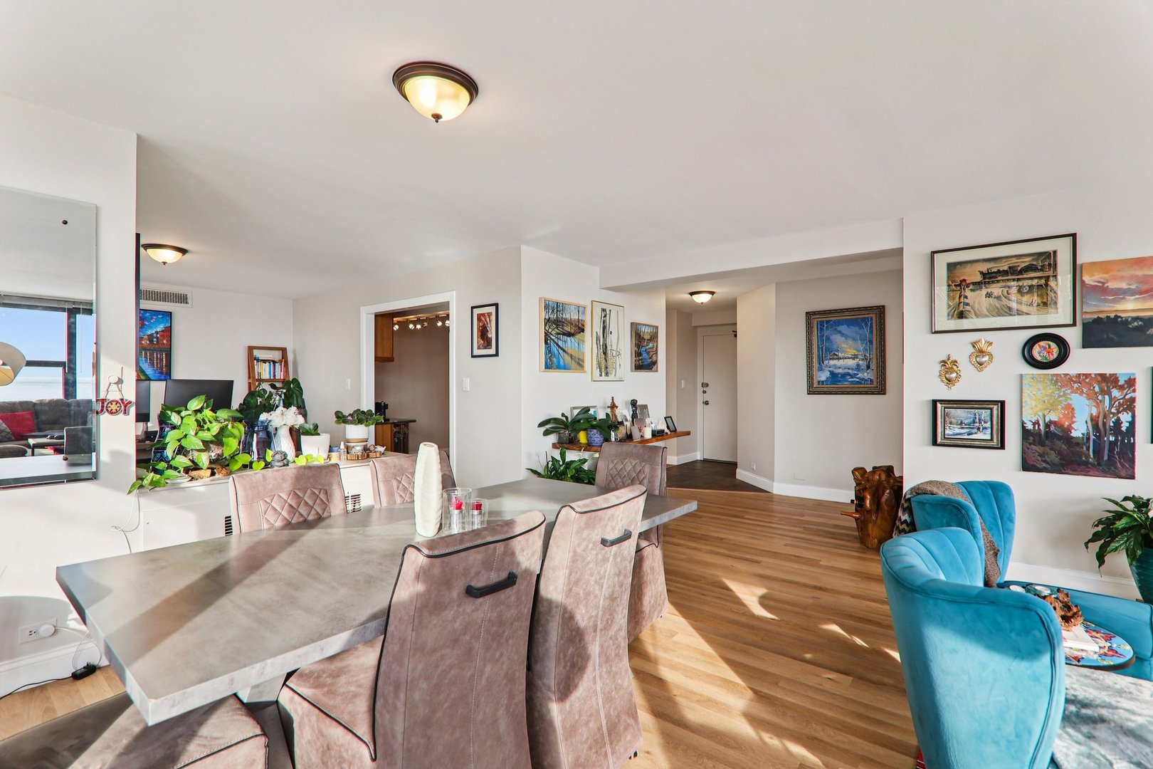 5801 North Sheridan Road, Unit 3D Chicago, IL 60660 - Photo 6 of 28