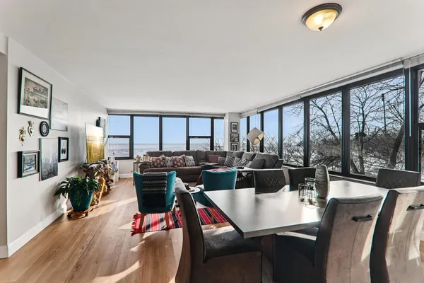 $2,980 | 5801 North Sheridan Road, Unit 3D, Chicago, IL 60660