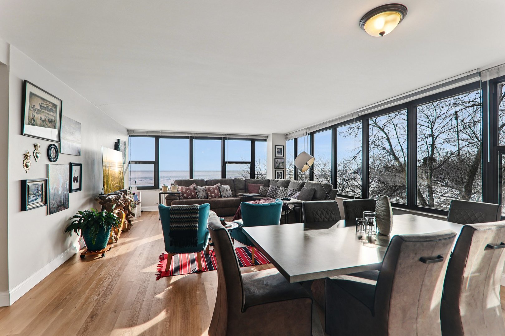 5801 North Sheridan Road, Unit 3D Chicago, IL 60660 - Photo 8 of 28