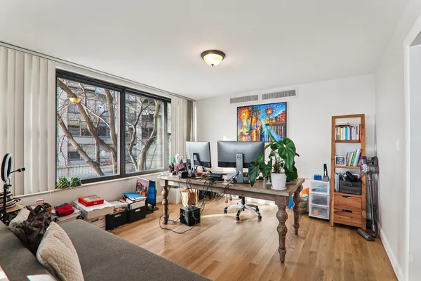 $2,980 | 5801 North Sheridan Road, Unit 3D, Chicago, IL 60660