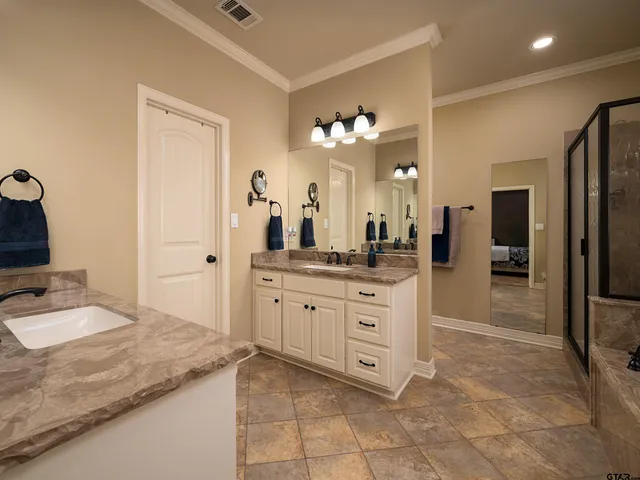 $485,000 | 19560 Sandhill Lane, Flint, TX 75762