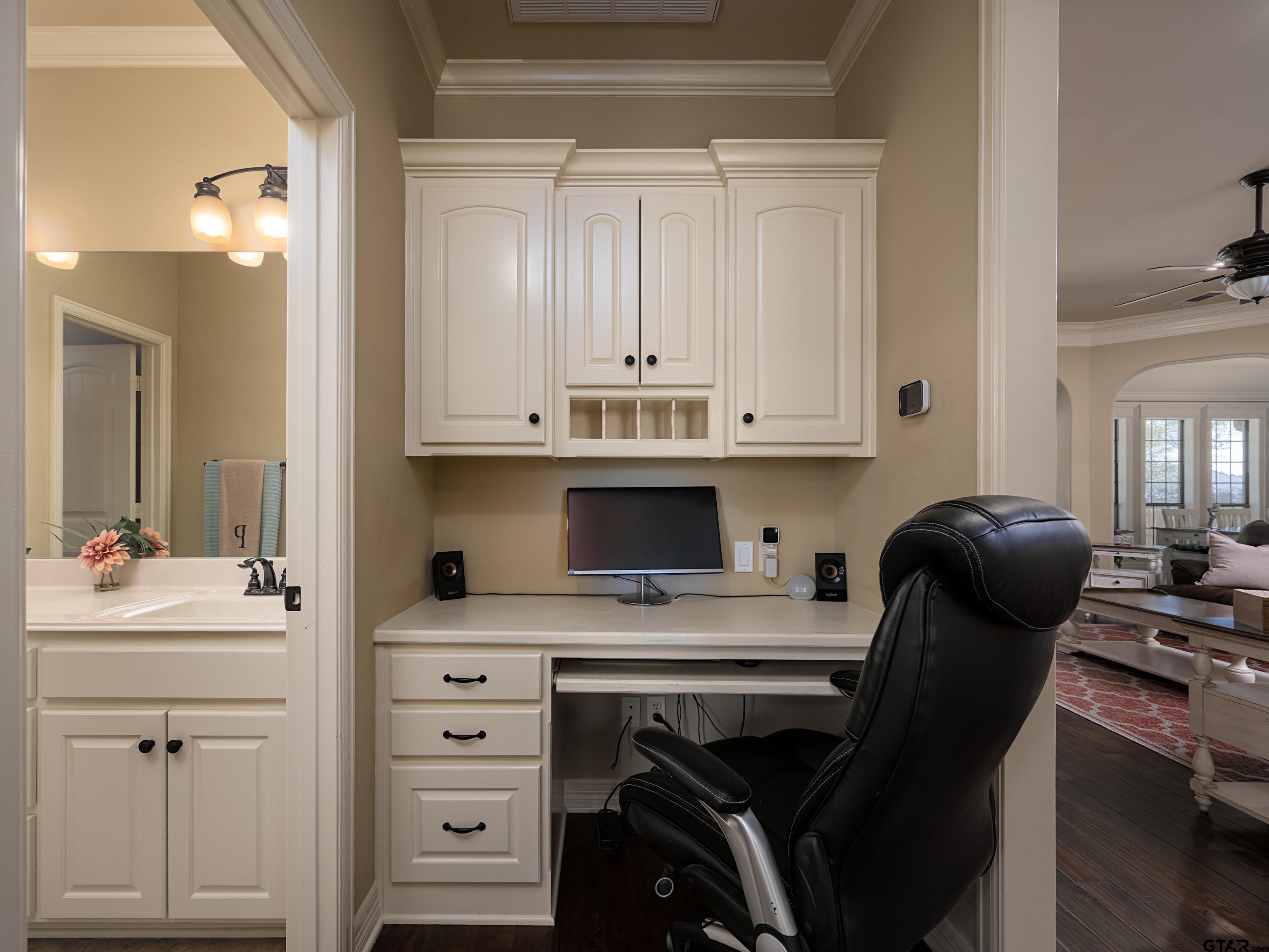 19560 Sandhill Lane Flint, TX 75762 - Photo 27 of 35 a kitchen with a stove window and cabinets