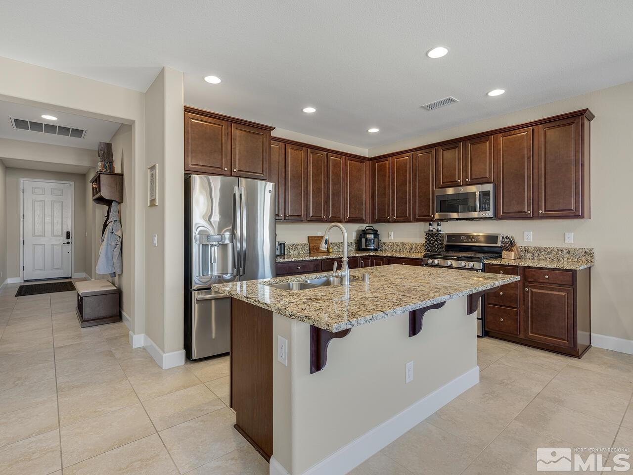 10068 Ignacio Circle Reno, NV 89521 - Photo 6 of 20 Photo 6