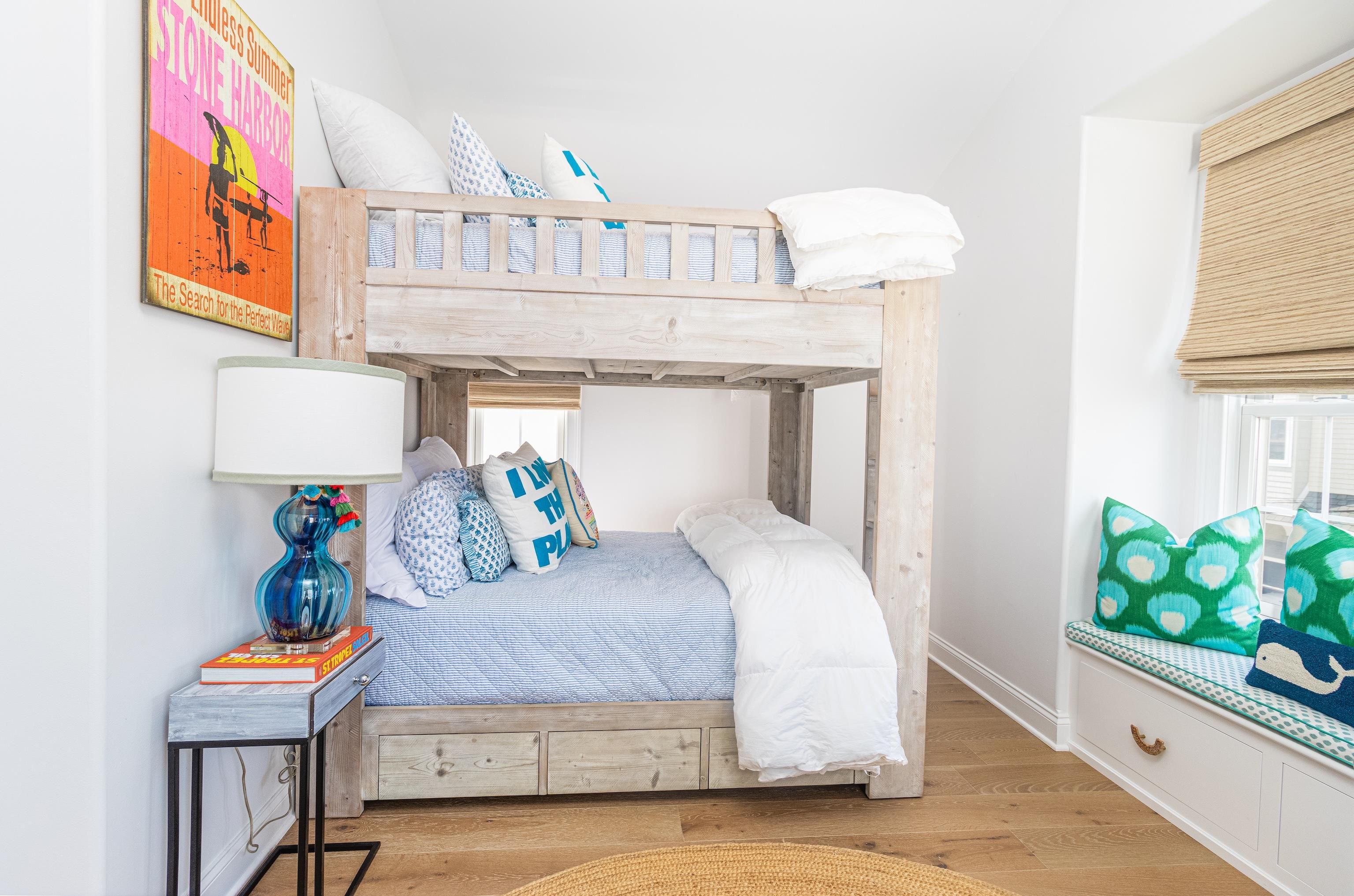 328 83rd Street Stone Harbor, NJ 08247 - Photo 21 of 34 a bedroom with a bed and a potted plant