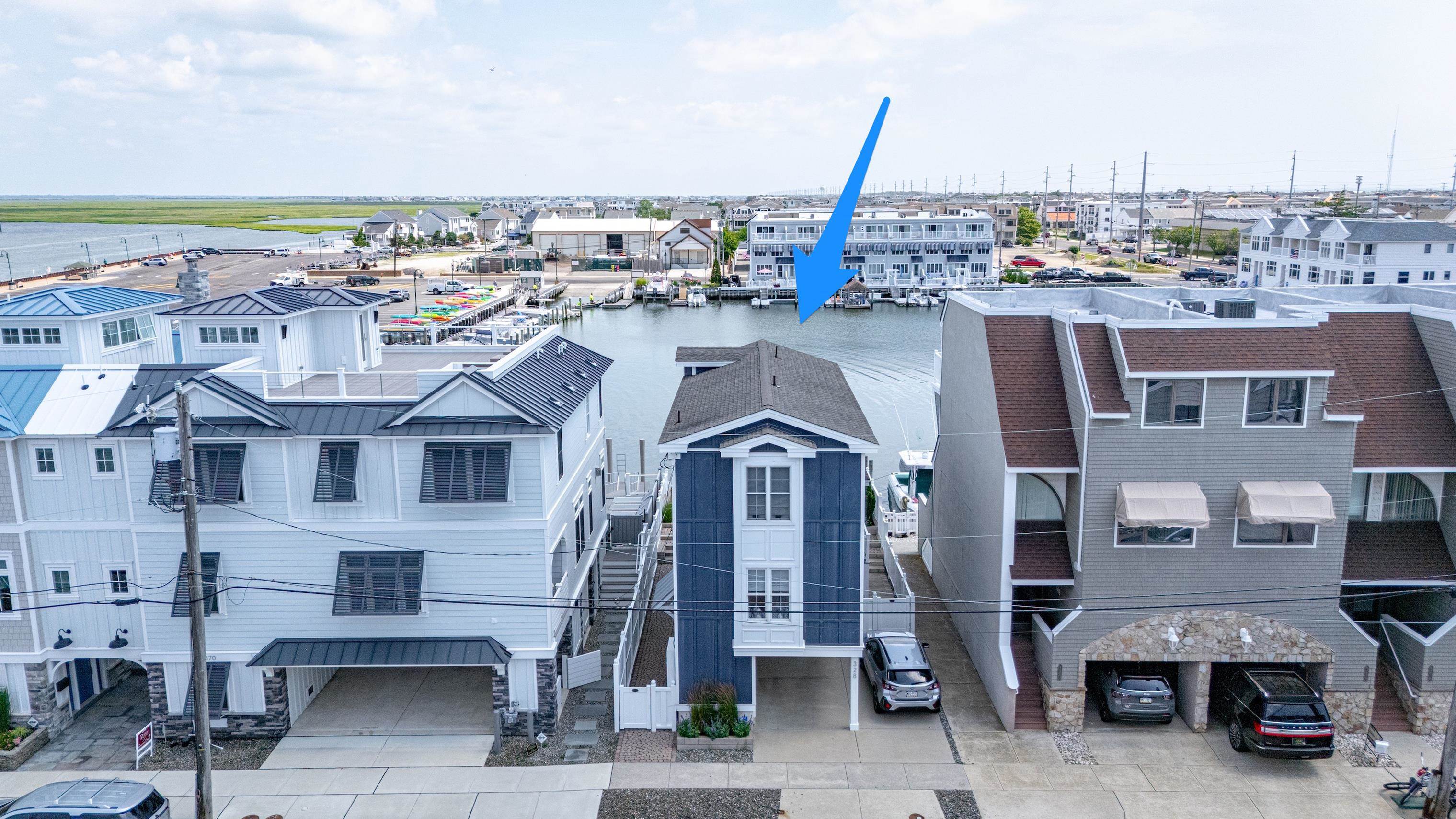 328 83rd Street Stone Harbor, NJ 08247 - Photo 4 of 34 a view of city with ocean