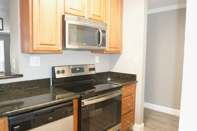 $229,000 | 7178 North Fruit Avenue, Unit 108, Fresno, CA 93711