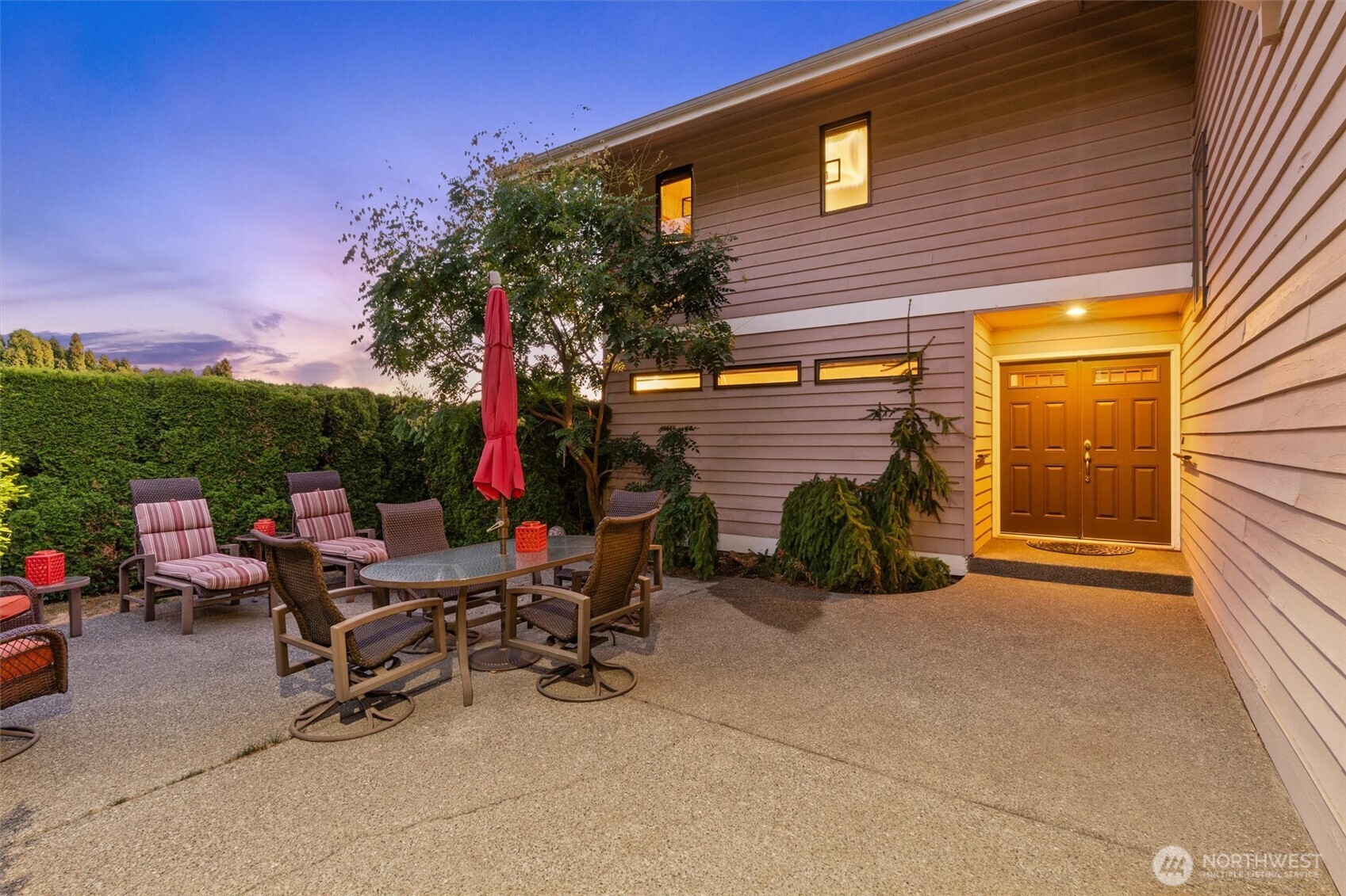 714 Cedar Avenue South Renton, WA 98057 - Photo 3 of 40 Gallery Image 3