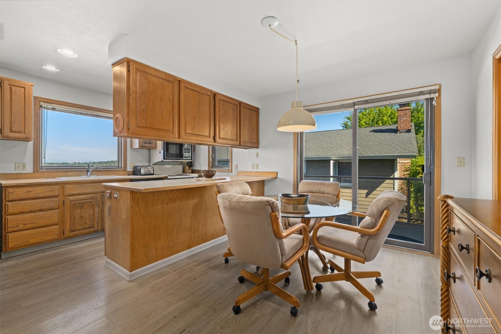 714 Cedar Avenue South Renton, WA 98057 - Photo 8 of 40 Gallery Image 8