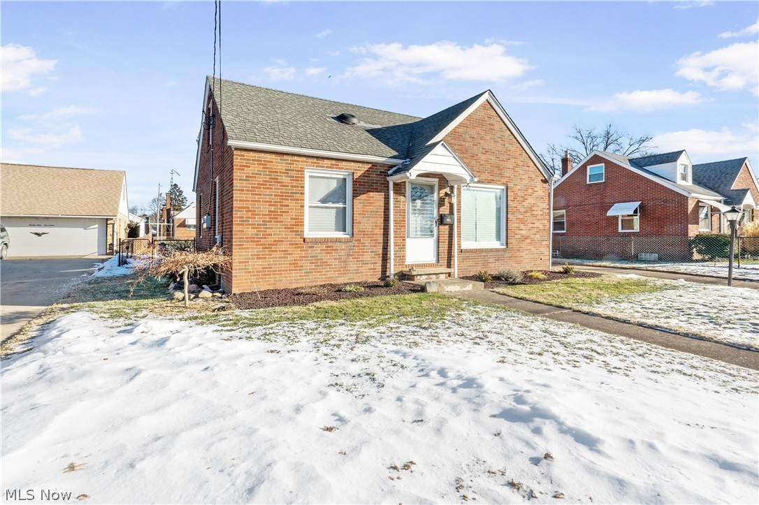 2911 15th Street Northwest Canton, OH 44708 - Photo 2 of 35