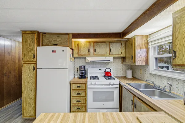 $99,500 | 28 Golden Spur, Stonington, CT 06378