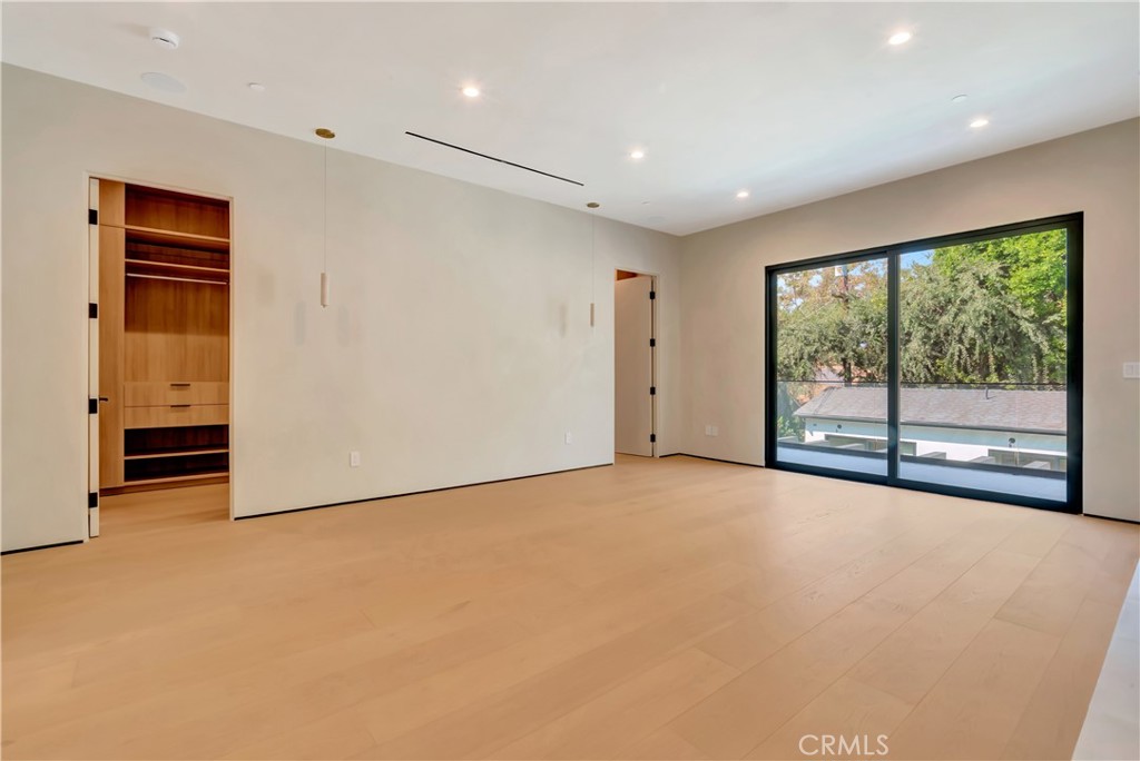 5149 Beeman Avenue Valley Village, CA 91607 - Photo 15 of 21 a view of an empty room with a window