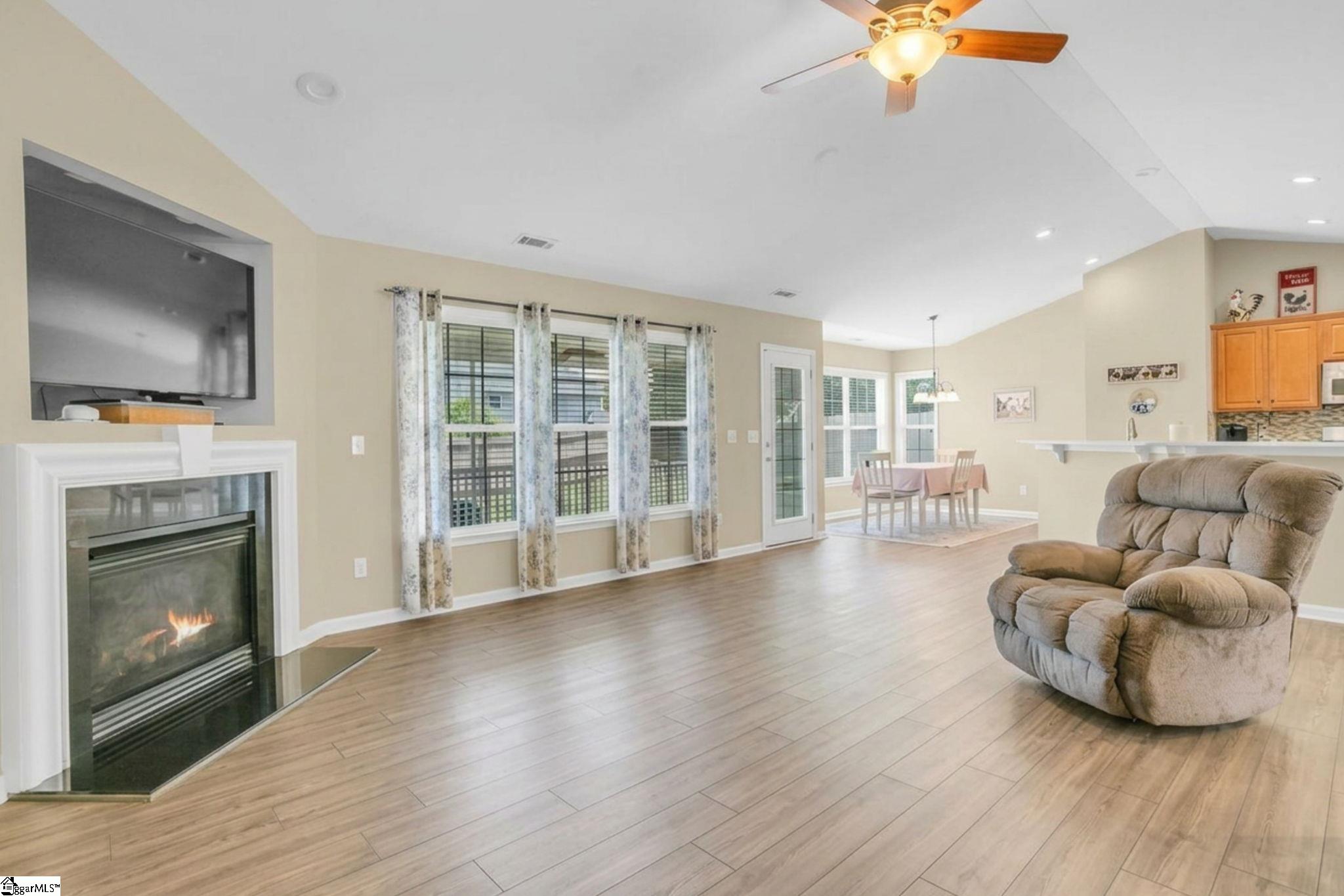 132 St Johns Street Simpsonville, SC 29680 - Photo 8 of 42