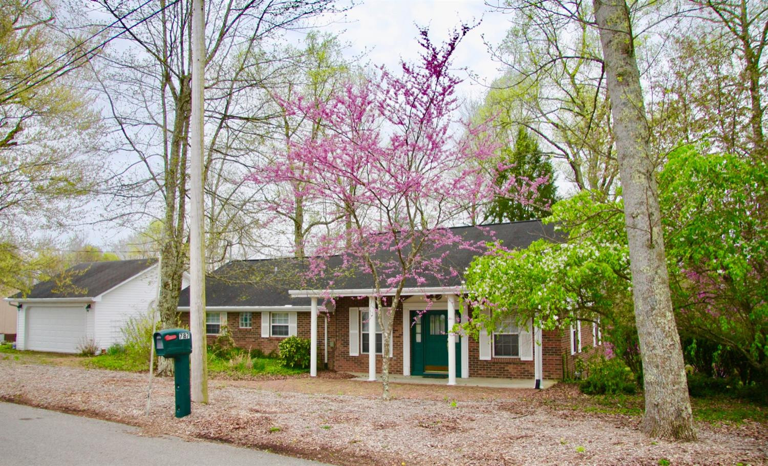 787 Court Road London, KY 40744 - Photo 2 of 36 Listing Photo