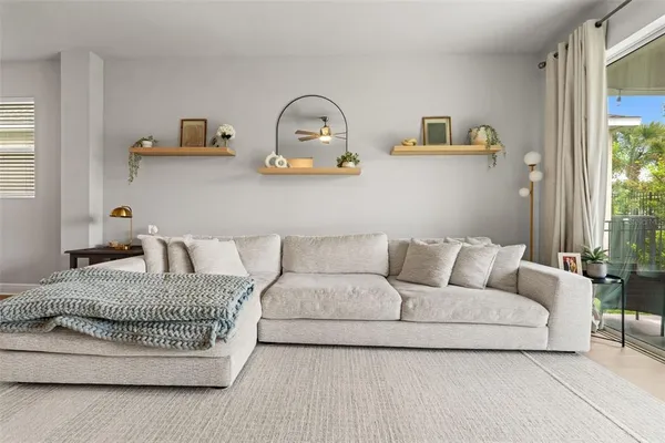 $440,000 | 5607 Del Coronado Drive, Apollo Beach, FL 33572