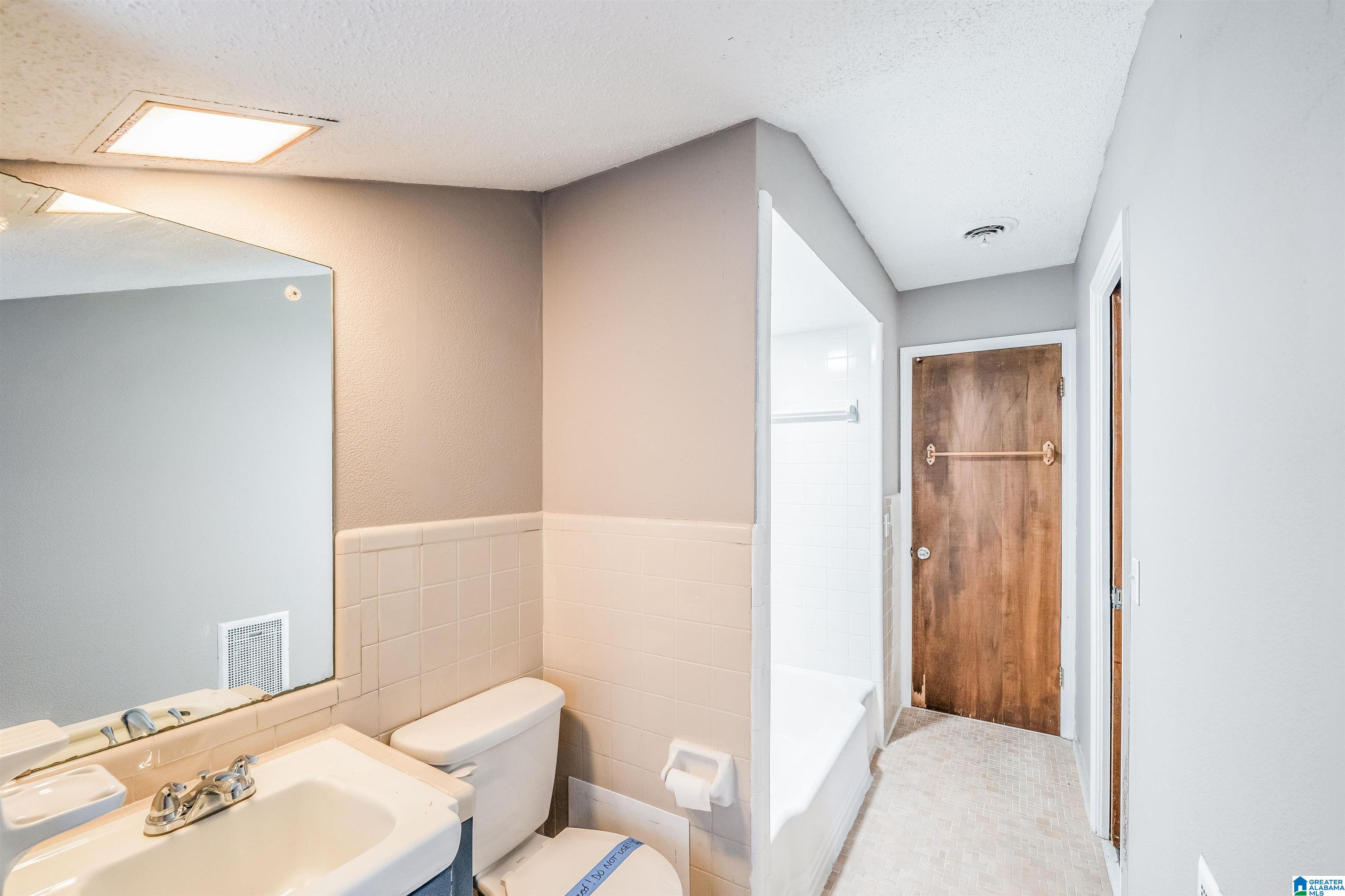 2213 Tal Brook Road Birmingham, AL 35216 - Photo 10 of 15