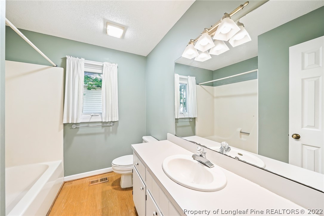 652 Cedar Point Vass, NC 28394 - Photo 10 of 39 Gallery Image 10