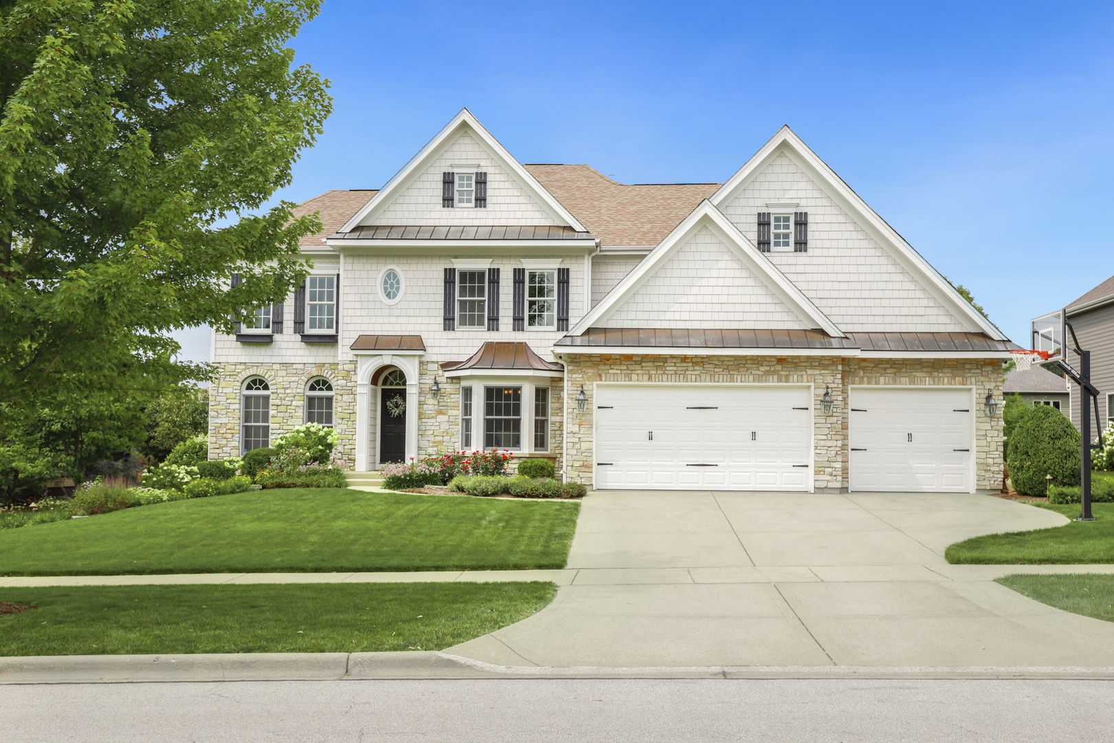 639 Ritter Drive Batavia, IL 60510 - Photo 1 of 56 Gallery Image 1