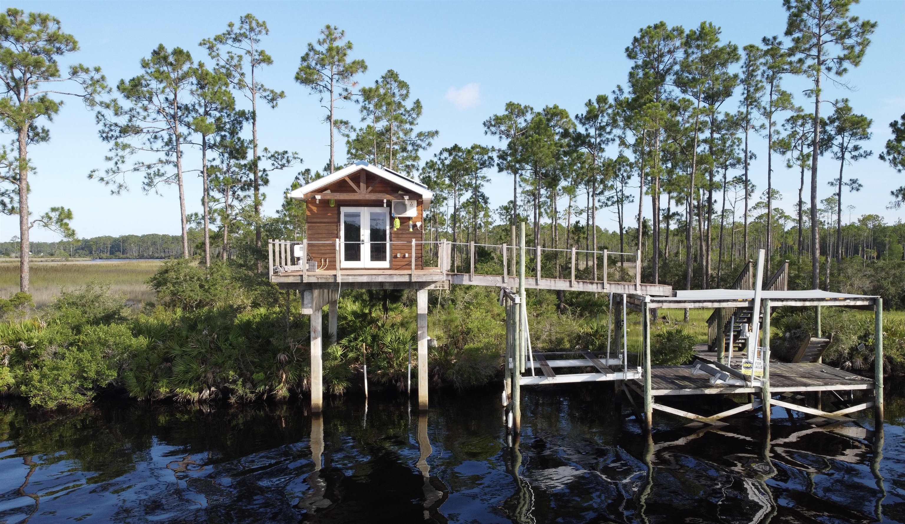 709 Mill Road Carrabelle, FL 32322 - Photo 7 of 33 Gallery Image 7